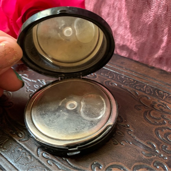 Vintage Grecian Inspired Black Makeup Mirror Compact - Picture 2 of 4